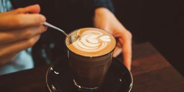 Simplifiez Votre Pause Café avec la Location de Distributeurs de Café